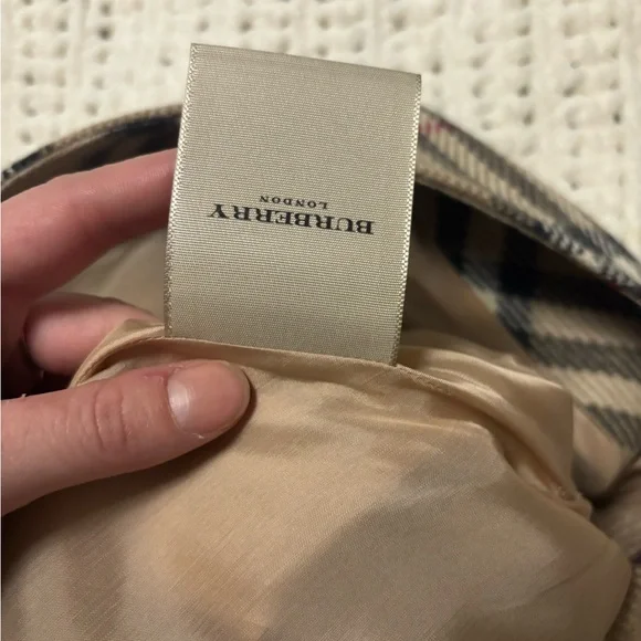 Burberry skirt - Picture 7 of 10